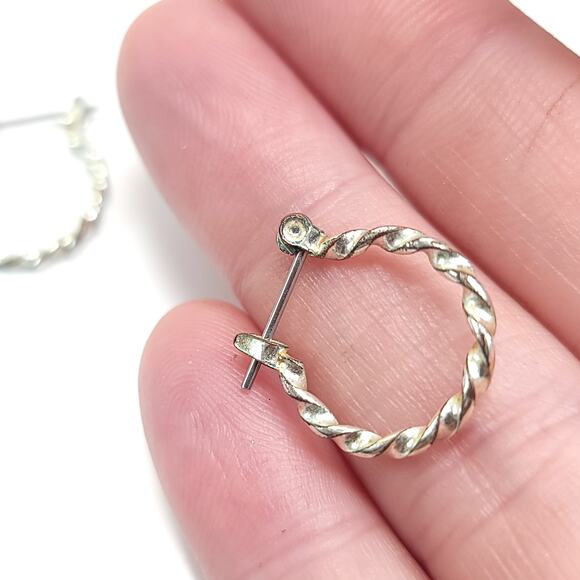 Silver Twisted Hoop Earrings Small Rope Design Classic Everyday Jewelry - Picture 9 of 10
